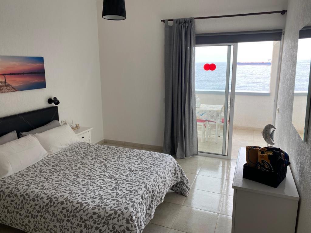 Apartamentos Playa Chica / Playa Las Gaviotas Santa Cruz de Tenerife Eksteriør bilde